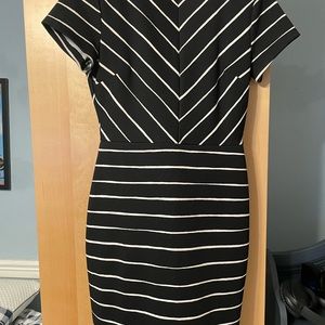 Banana Republic Striped Sheath Dress. Size 4. Black & Cream